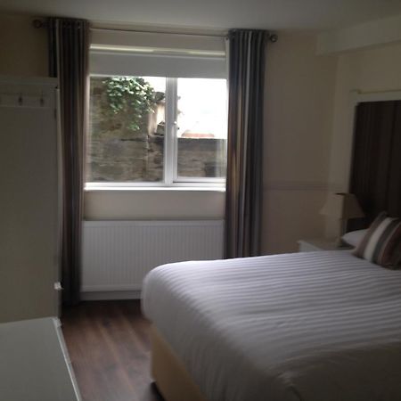 The Fleet Inn Guesthouse & Restaurant Killybegs Extérieur photo