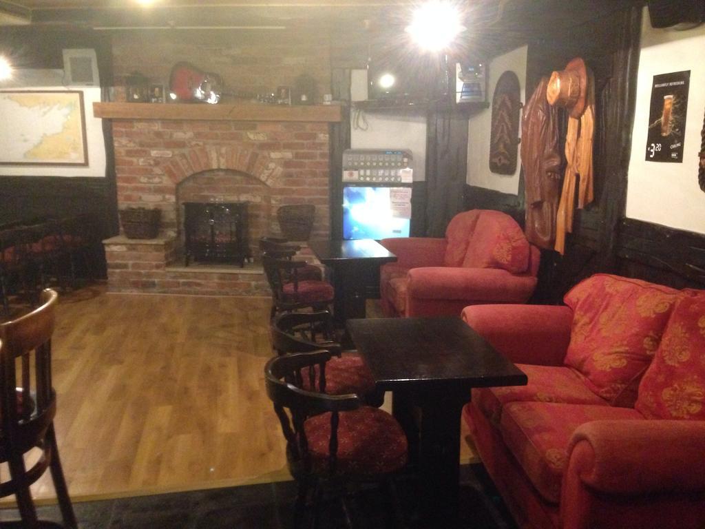 The Fleet Inn Guesthouse & Restaurant Killybegs Extérieur photo